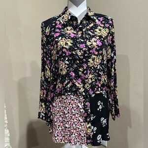 Calessa Black Floral Button up Blouse, EUC!